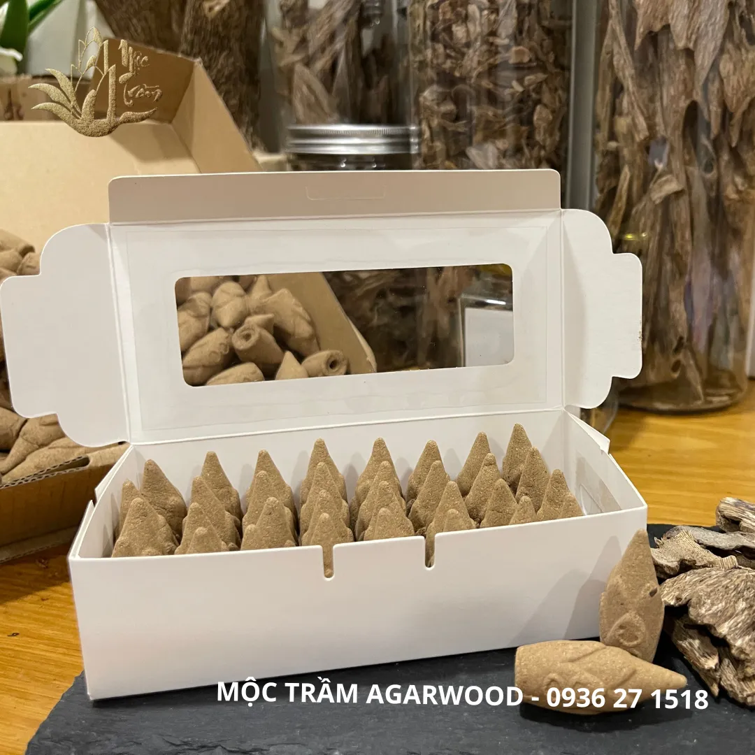 [Premium] Natural Agarwood Incense Cones – Backflow Waterfall Incense (32 Cones Box, Vietnamese Agarwood)
